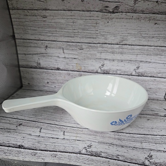 Corningware Other - Corning Ware P-81-B Plain White Baking Dish Sauce Pan 1 Pint No Lid Vintage